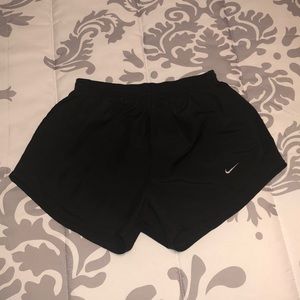 NIKE // Shorts